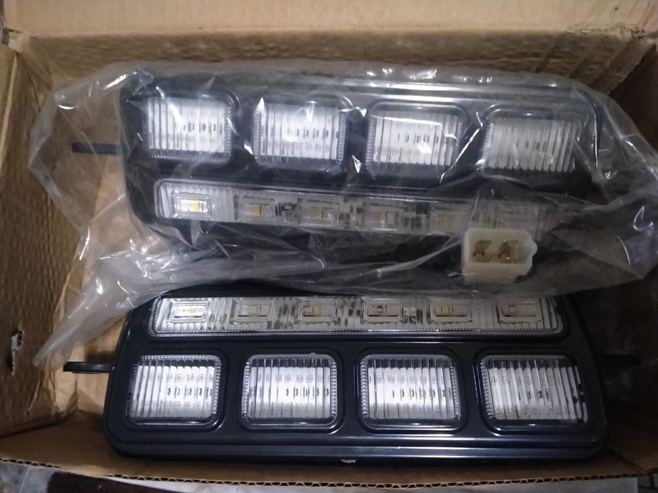 Продам, подфарники нива