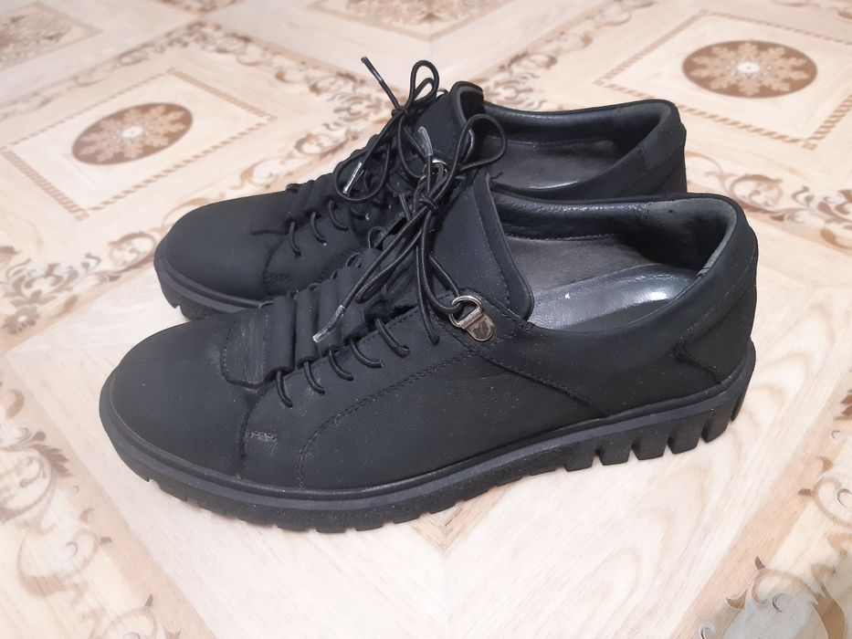 Мужские кроссовки