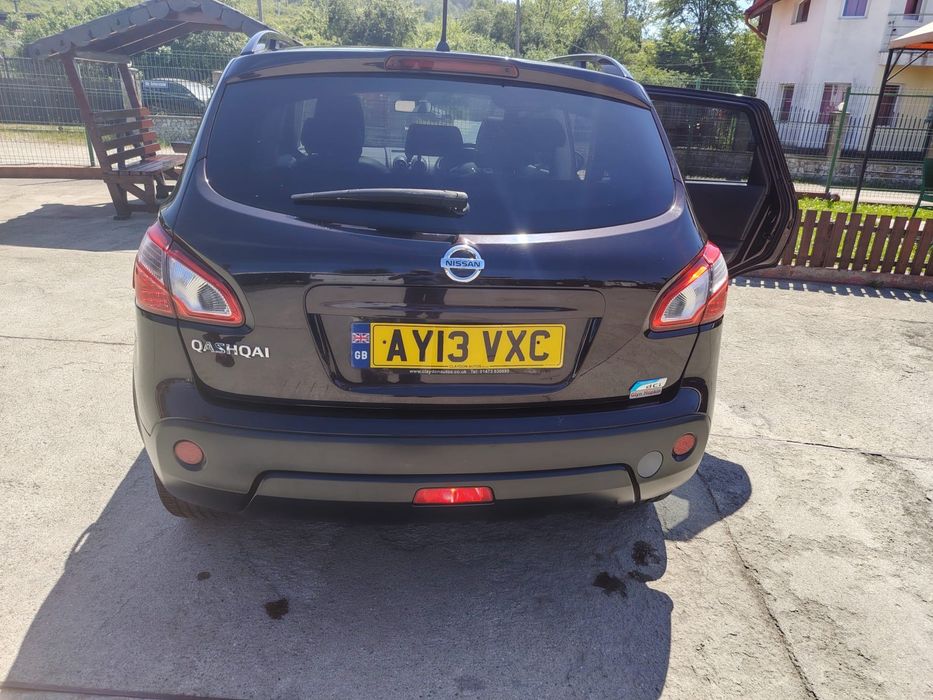 Vând Nissan Quashqai