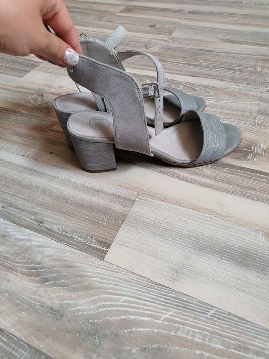 Сандали от естествена кожа Tamaris