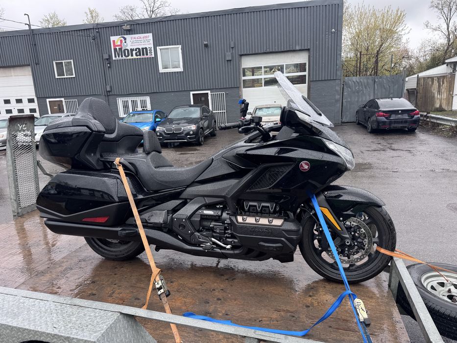 Honda Gold Wing Tour BOMBA