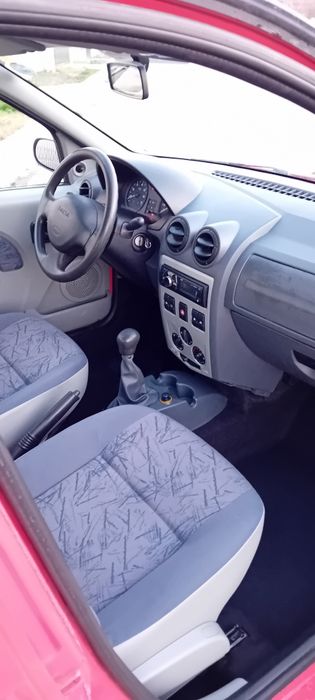 Vând Dacia Logan 1.4 benzină