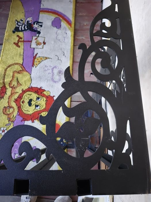 Вешалка металлическая