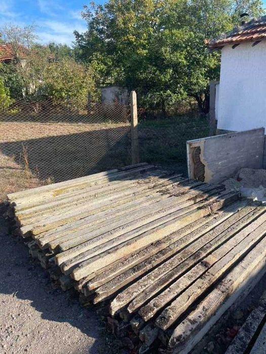 Продавам циментови колове