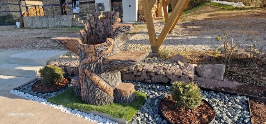 Декоративни изделия от щампован бетон от 460лв до 980лв.