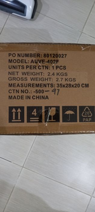 Aspirator de mână pentru saltea și tapițerie Star-Light,AUVE-402F,rosu