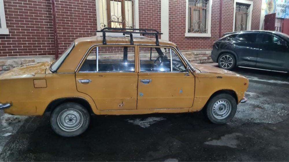 Xolati yaxshi 1981 yil mator xadovoy zur metani Dakumenti bor