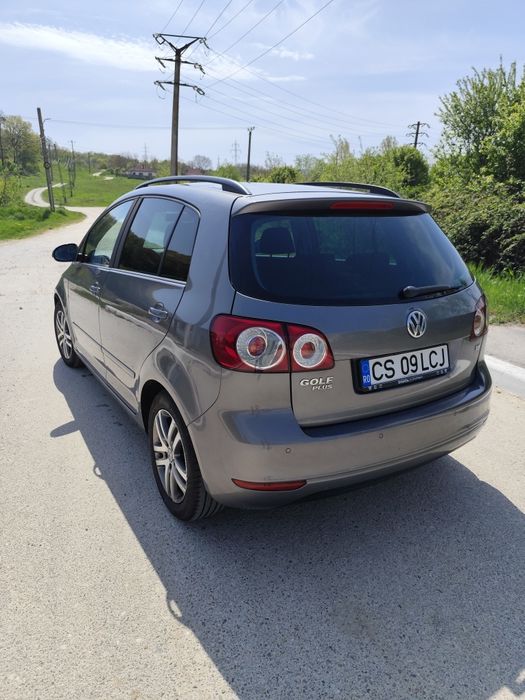 Vand golf 6 plus 1.6 Benzina BSE an 2009 cel mai fiabil motor