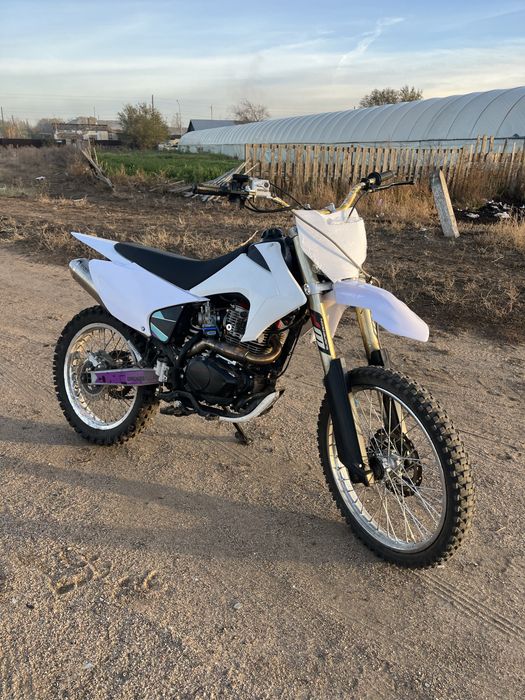 Продам эндуро 300кую