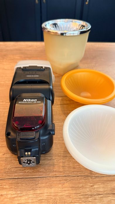 Nikon Blit Speedlight SB900 asemanator SB600, SB910, SB5000