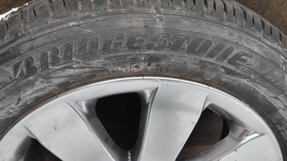 Диск с резиной R 17  Toyota