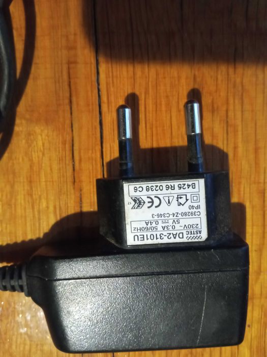 Силиконов гръб и зарядно за телефони