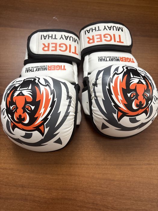 Mma перчатки новый