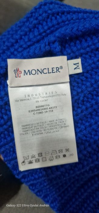 Caciula originala din lănă Moncler