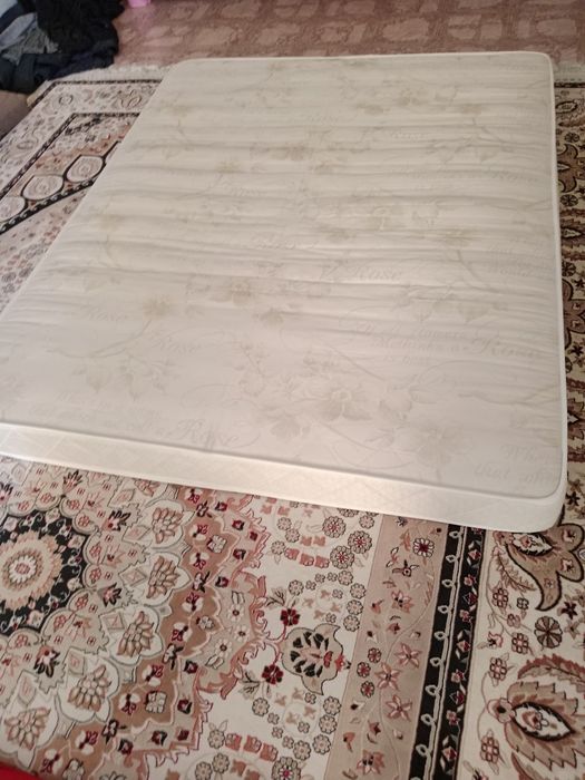 Продам матрас 10000 тг