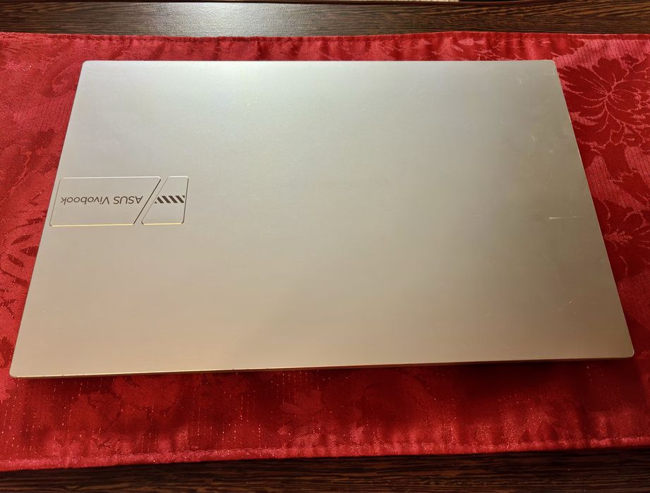 Laptop Asus Intel i5 1335U 4,6 Ghz , 16gb ram ssd 512 wif 6e Garantie