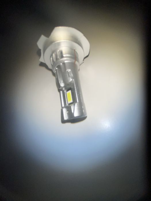 Lumina led de masina