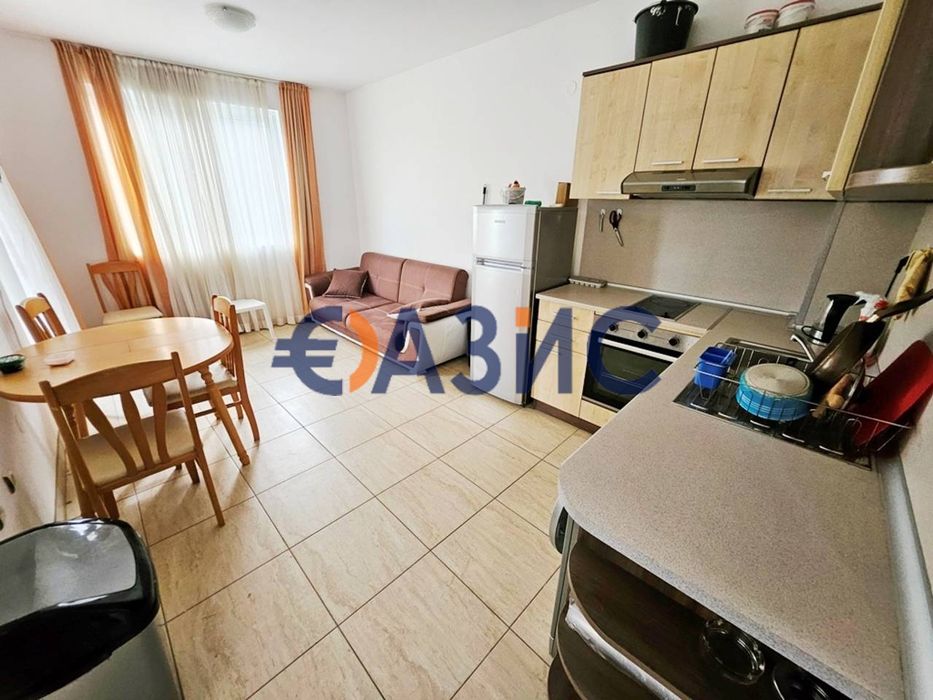 Продава се Тристаен апартамент в к.к. Слънчев бряг - 71 кв.м за 521 €/кв.м - Снимка #1