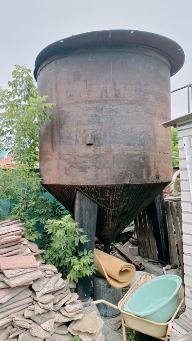 Продам ёмкость Чан 7куб.