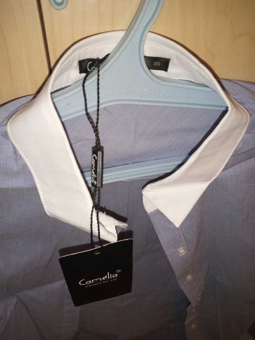 Новая рубашка Camelia на девочку школьницу или стройную девушку.