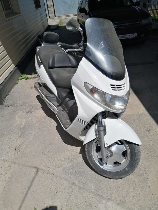 Suzuki skywave 400