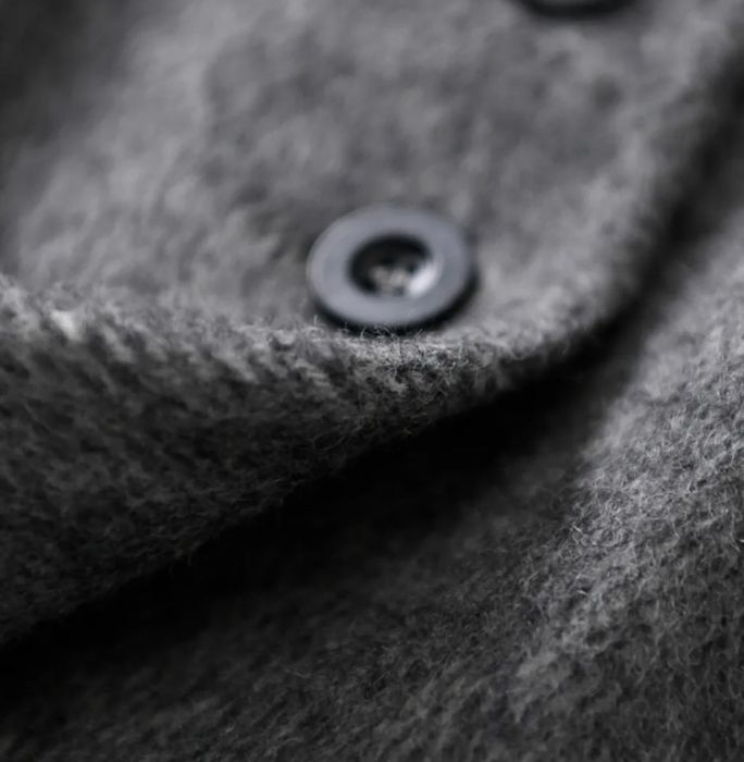 Женский жакет на пуговицах