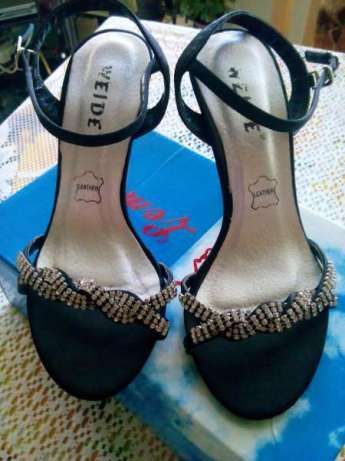 Нови боти и много красиви абитуриентски сандалети