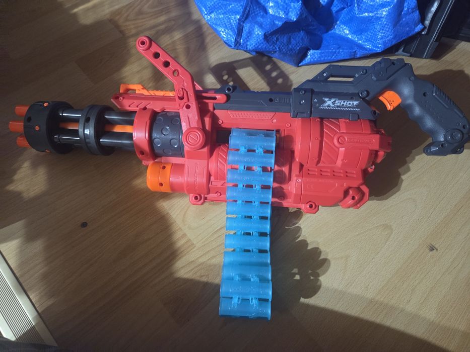 Jucărie pistol Xshot zuru minigun