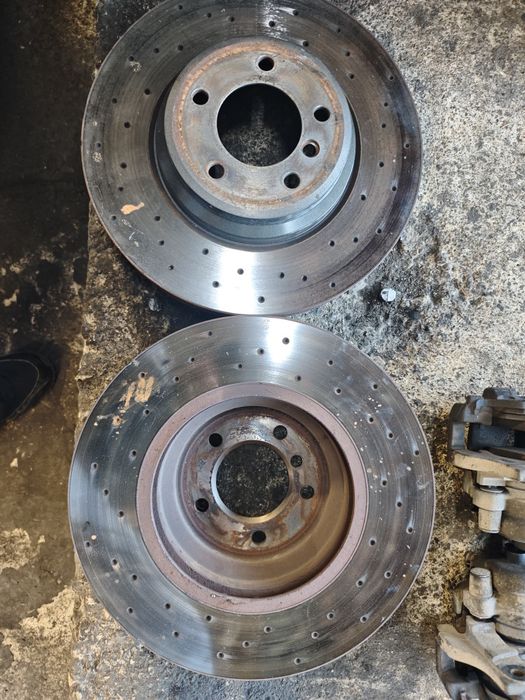 Спирачки e92, e91, e90, e93 335i/d апарати и дискове