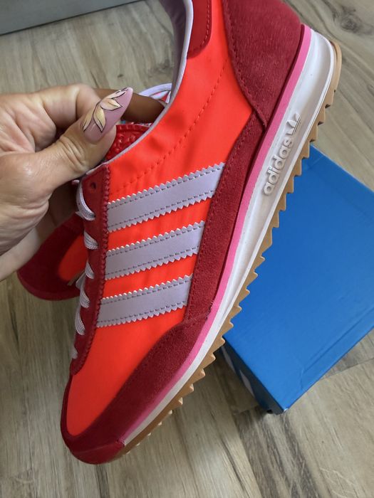 Оригинални цветни маратонки Adidas SL72 ! 40,41,42,44 н
