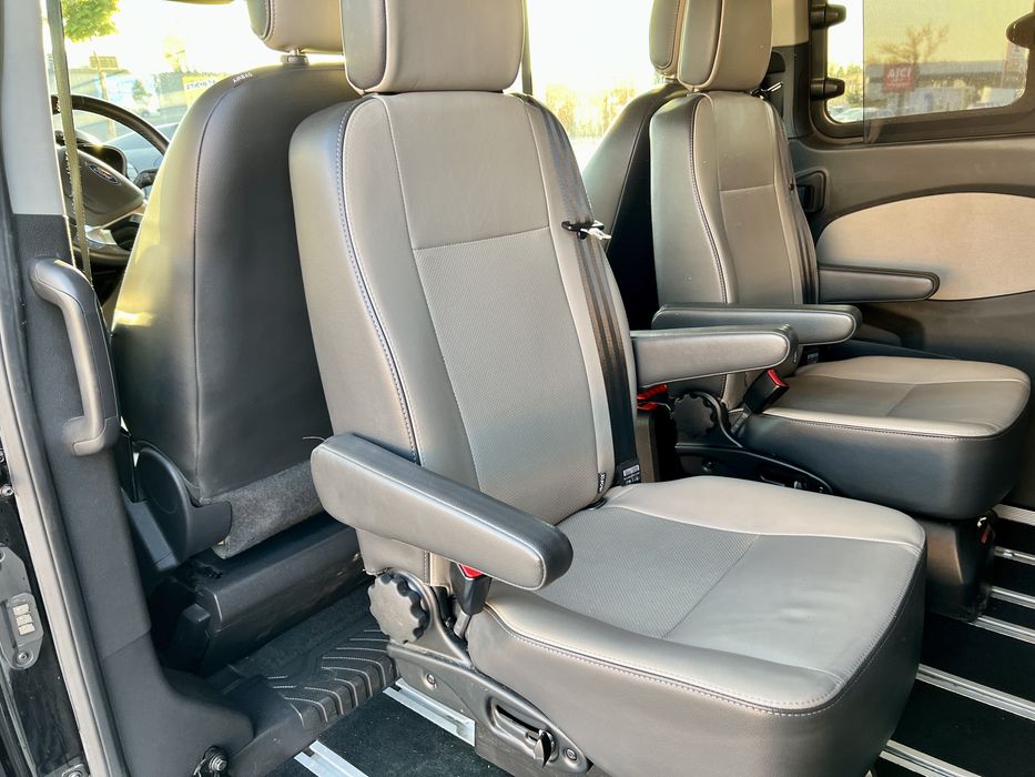 Ford Tourneo Custom Business Class 170 CP Automat | 6 Scaune Individuale | Masa | 2017