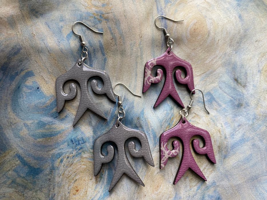 Этно-стильдегі брошка, сырғалар