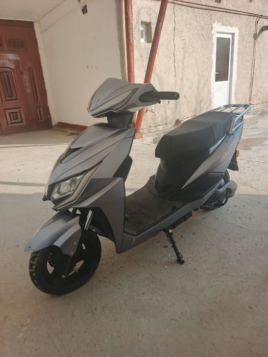 Электро скутер в хорошем состоянии.