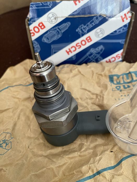 Клапан високо налягане,чисто нов БОШ