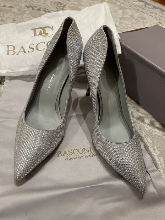 Туфли Basconi 39 размера. Сияй!
