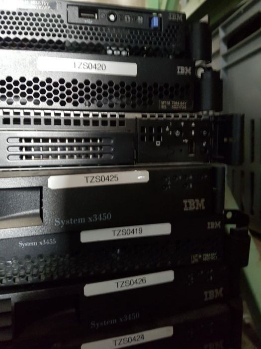сървър IBM и рак системи с хардове HDD
