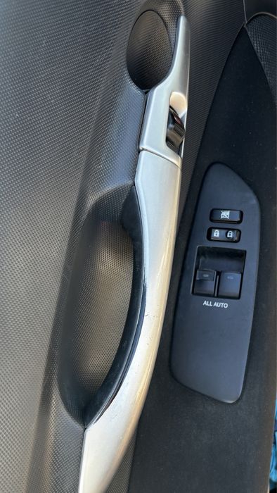 Toyota Auris 2011