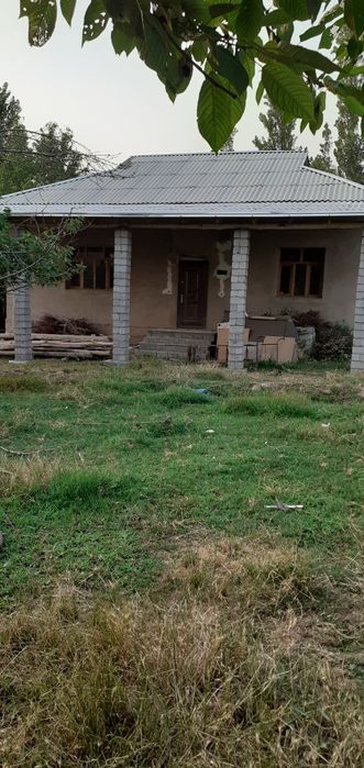 Учаска  ва уи сотилади