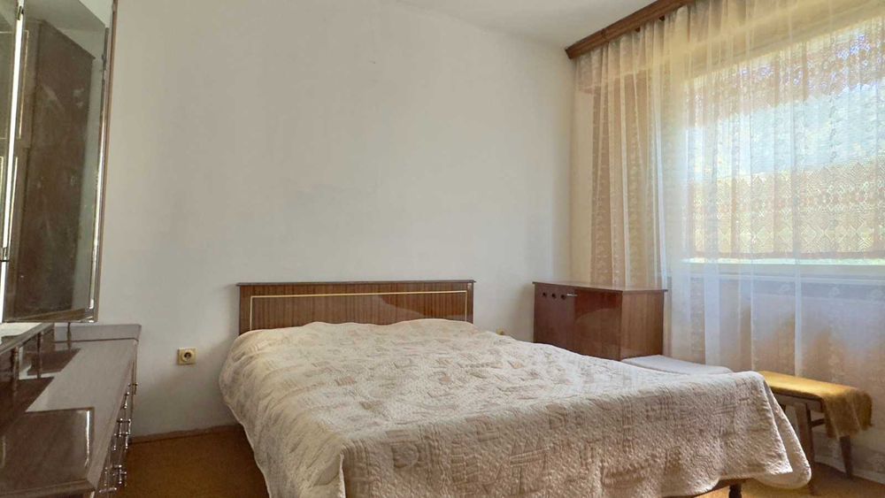 Дава се под наем Двустаен апартамент в Габрово, Трендафил 2 - 64 кв.м за 229.5 € - Снимка #1