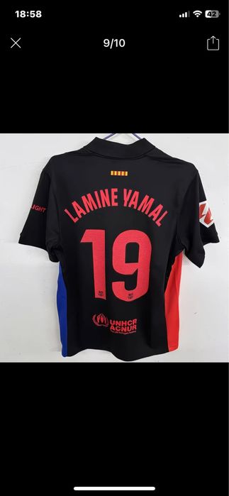 Продам взрослую, футбольную фоому с носками