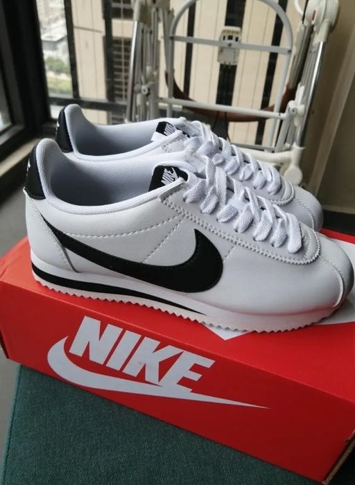 Продам nike cortez