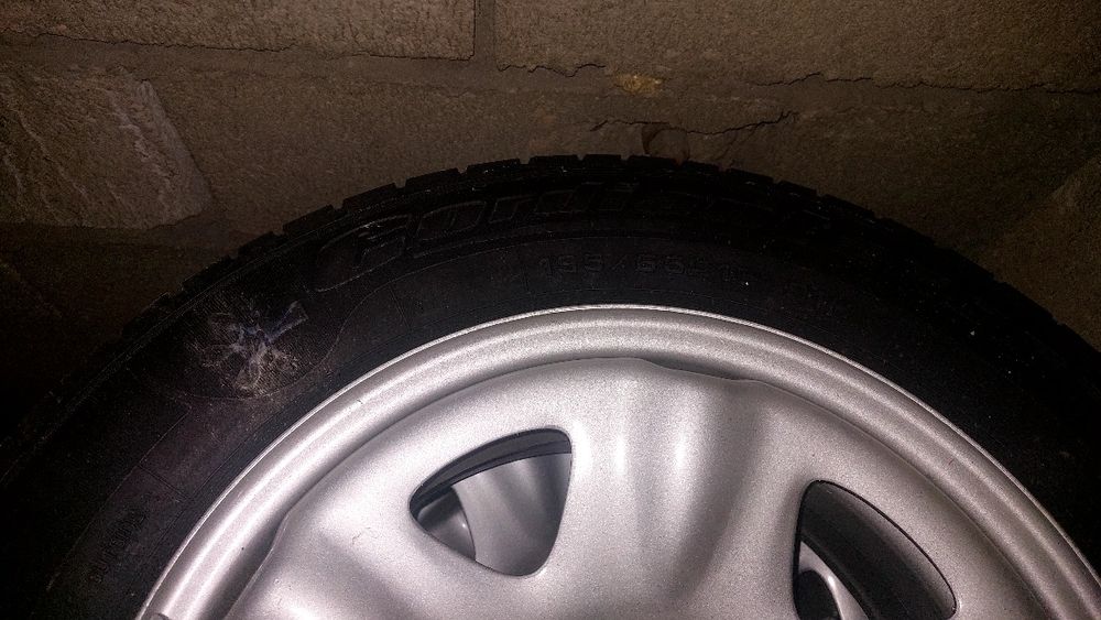 Продам летние шины с дисками