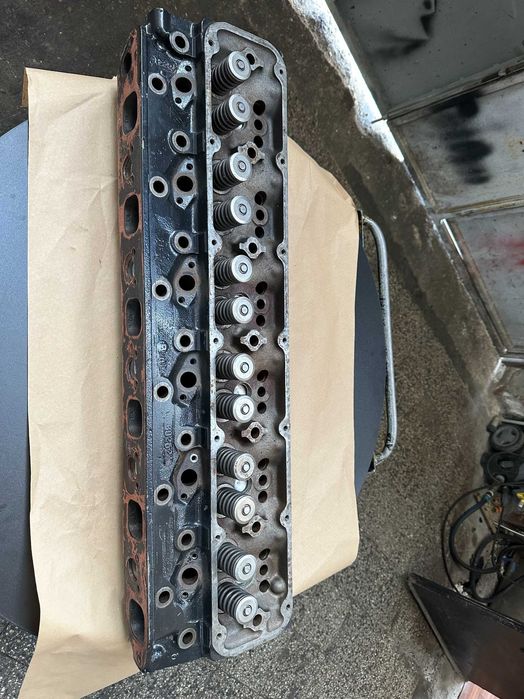 8413525-Цилиндрова глава за трактор КЕЙС-НЮ ХОЛАНД