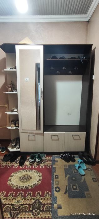 Шкаф для посуды, прихожка