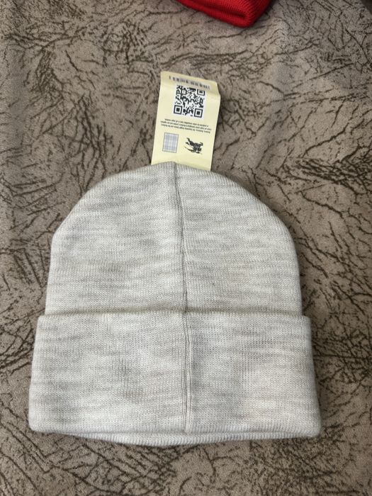 Зимни шапки BURBERRY & GUESS