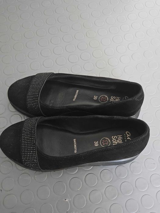 Обувки на лека платформа