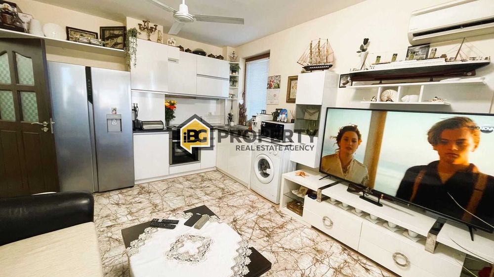 Продава се Тристаен апартамент в Бяла - 76 кв.м за 598 €/кв.м - Снимка #8