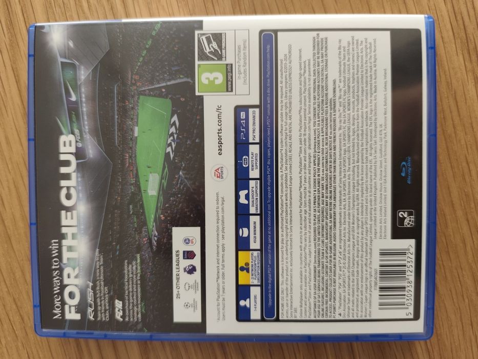 Игра FC25 за PS4 - перфектна, като нова