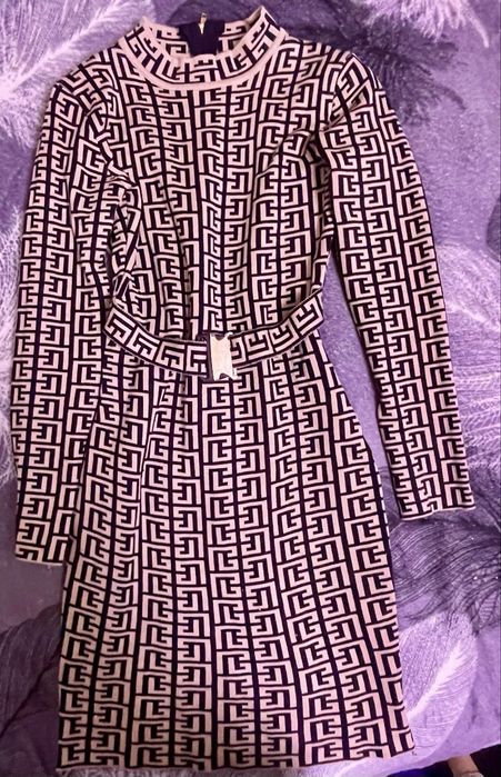 Rochii 4 la 100  de lei