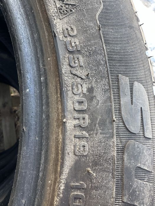 Зимни гуми 255/50/19